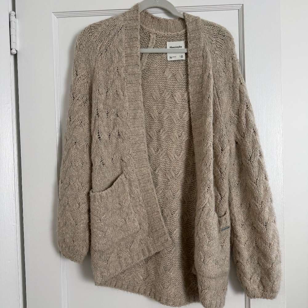 Abercrombie & fitch cardigan
